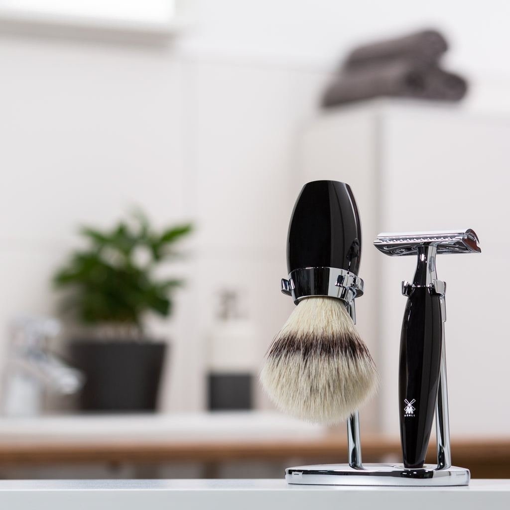 MÜHLE Kosmo Edelharz Schwarz Rasierset im Bad