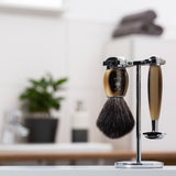 MÜHLE Vivo 3 teiliges Rasierset Edelharz Hornbraun im Badezimmer